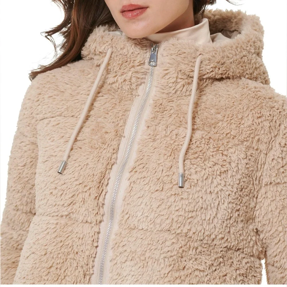 NWT Kenneth Cole Women's Classic Mink Style Faux Fur Coat - Picture 5 of 12